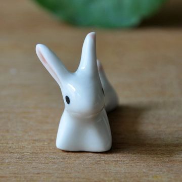 2019 New Cute Ceramic Chopsticks Cartoon Holder Rack Rabbit Chopsticks Holder Chopsticks Care Storage Fashion Kitchen Tableware