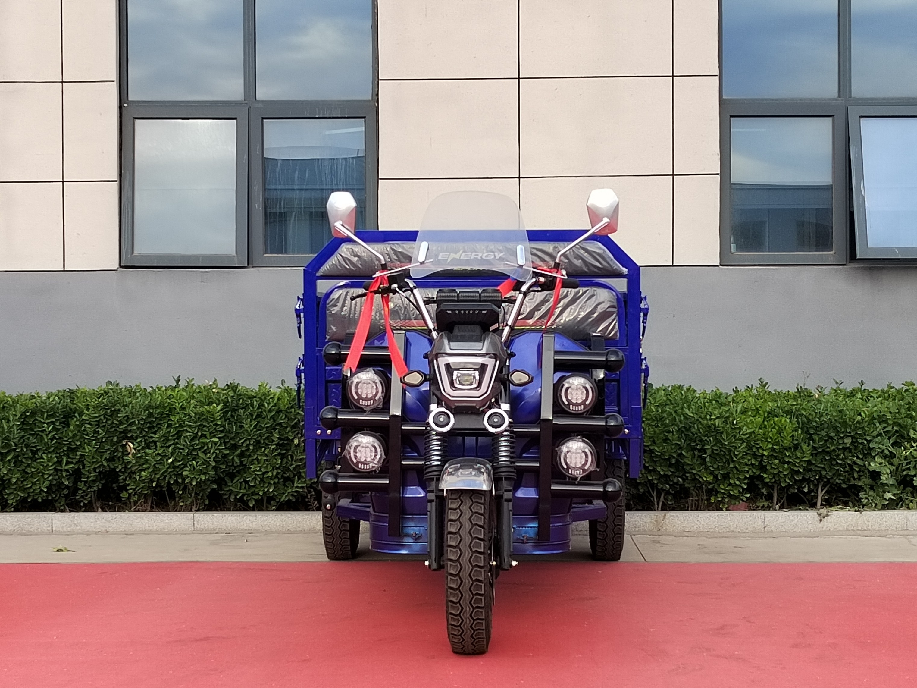 Big G five-lamp QJ180 seven-wheel electric tricycle