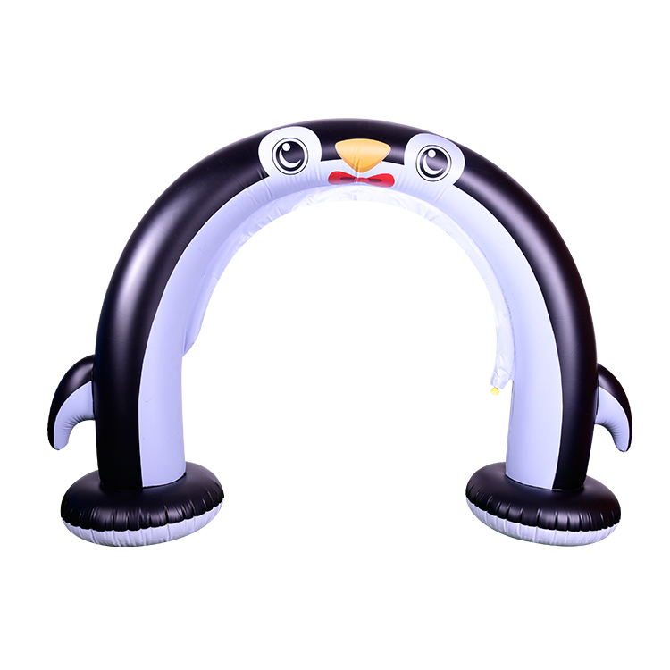 Outdoor Pvc Inflatable Arch Sprinkler Penguin For Kids 1