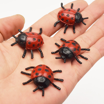 10pcs New Pattern Plastic PVC Simulation Small Insect Beetle Ladybug Model Frightening Persecute Others Toys Gift