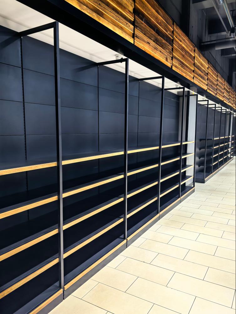 Four-column shelves 1