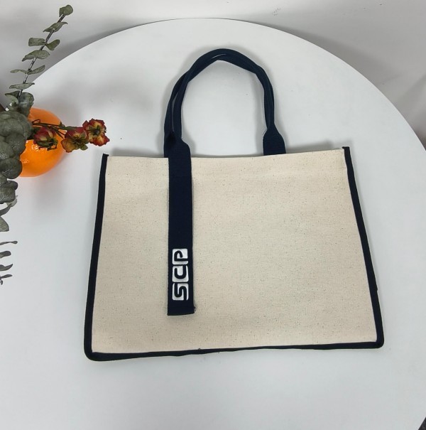 Streamer canvas three-dimensional tote bags