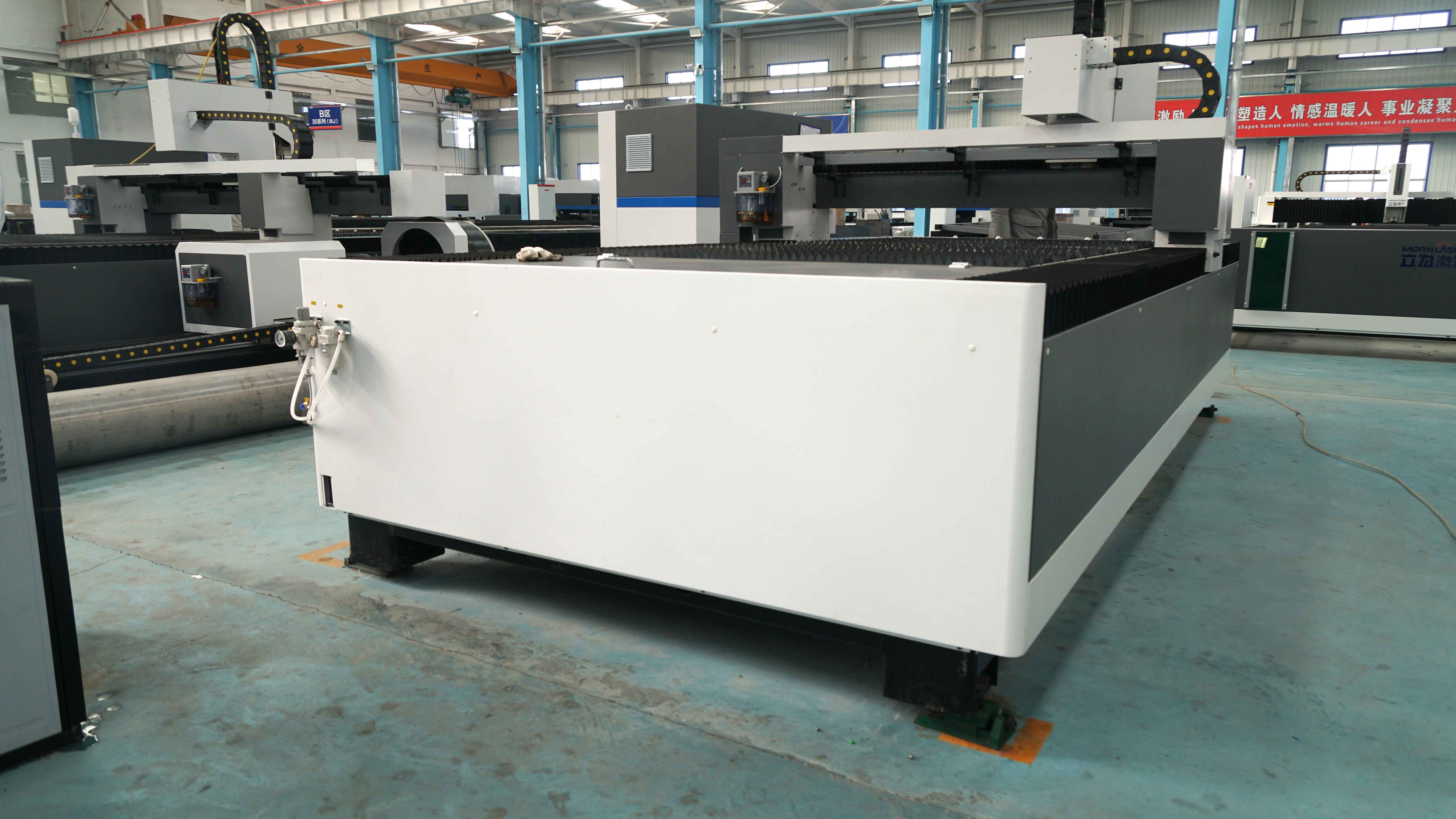 laser cutting machine