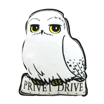 hedwig lapel pin