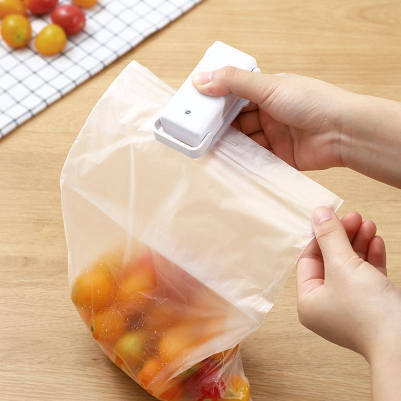 Portable Food Mini Sealing Machine Heat Bag Plastic Food Snacks Sealing Machine Food Packaging Kitchen Storage Bag Clips Wholesa