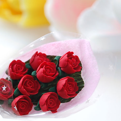 1/12 Dollhouse Miniature Clay Rose Flower Red Bouquet OP044 Classic Toys Pretend Play Furniture Toys Doll House Decor Baby Gift