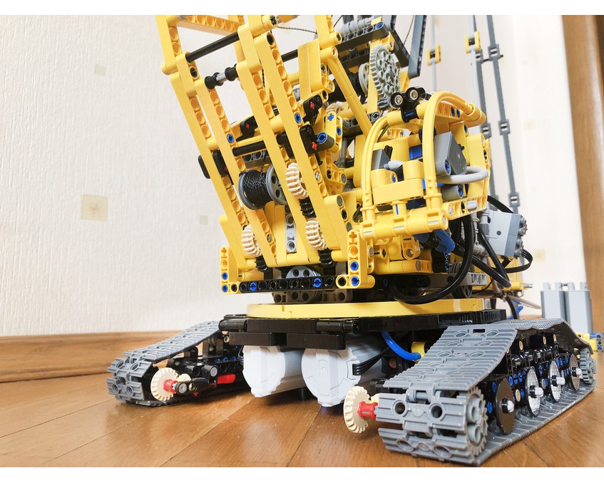 2020 technology building block moc-39663 project Liebherr crane boom high difficulty remote control assembling boy toys