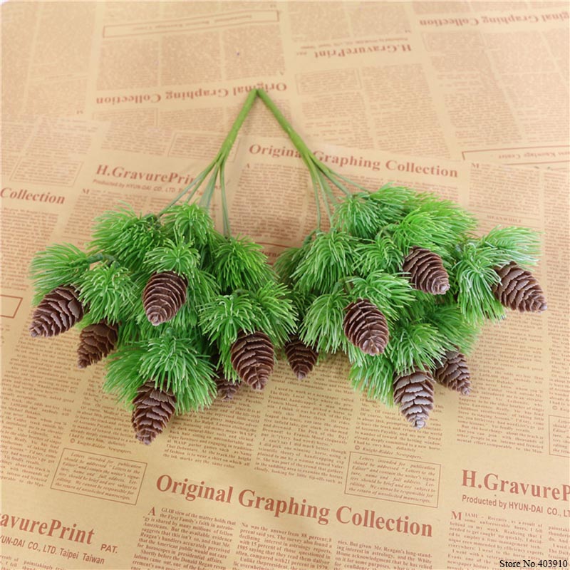 Small Plastic Pine tree bunch with pine nuts artificial flowers for Christmas home decoration fake plants pinecone faux greens