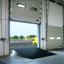 Warehouse hydraulic loading dock plate