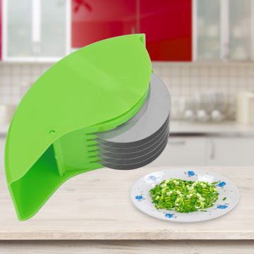 Multi-Function Roller Cutting Garlic Onion Cutter Manual Hand Scallion Cutter Slicers 6Blade Kitchen For Cutting Fresh Noodles.