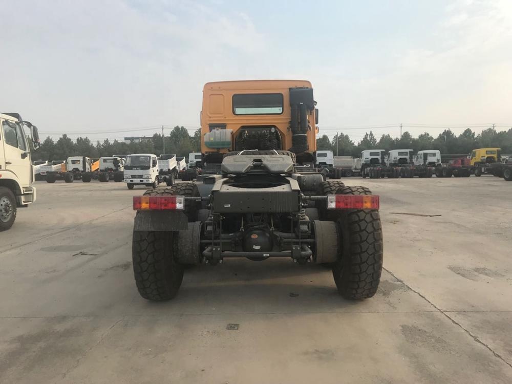 HOWO 6x6 Truck Tractor with 371HP