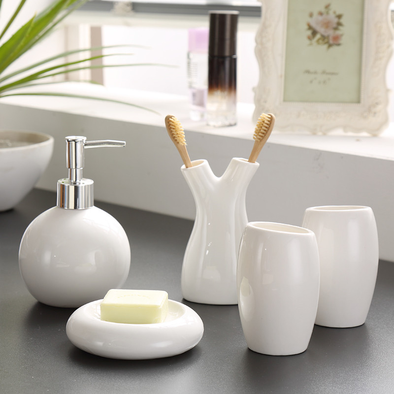 Creative White Porcelain Ceramic Hand Sanitizer Bottle Mouthwash Cup Bathroom Accessories Set Toothbrush Holder Wedding Gift
