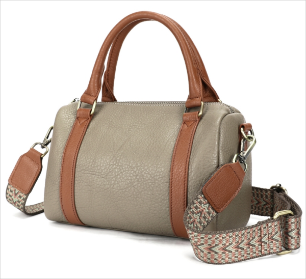 Fashionable commuter lady's crossbody bag