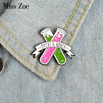 Test Tube Enamel Pins Custom Chemistry Brooches Lapel Pin Shirt Bag Chemical Reagent Badge Scientist Jewelry Gift Friends