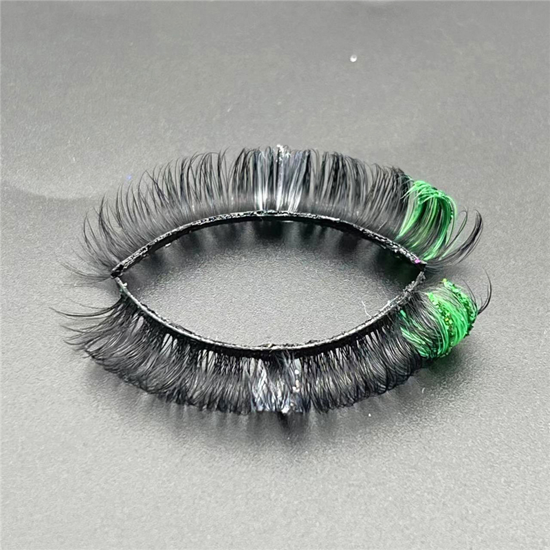 Russian Sparkle Lashes