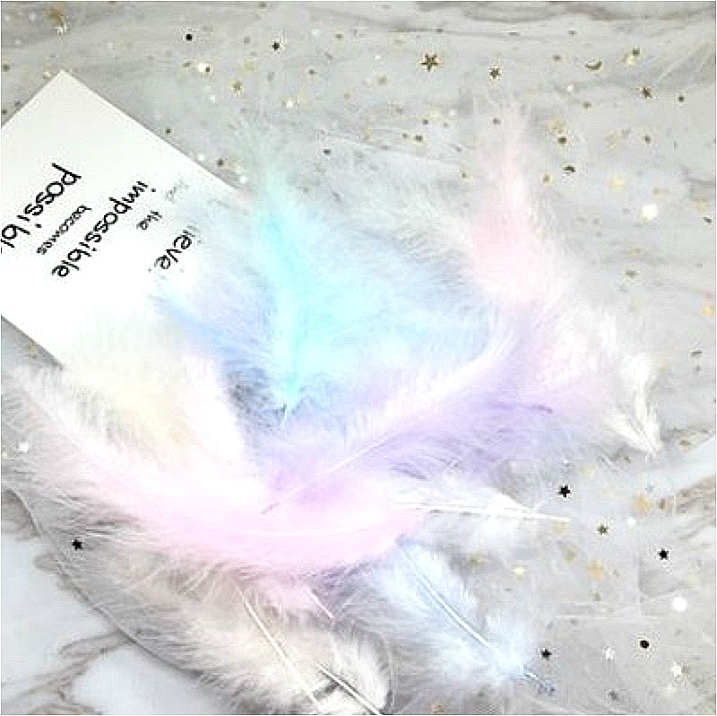100pc/Pack Colorful Feathers Gift Box Filler Wedding Birthday Party Favors Decoration Crinkle Cut Paper Shred Packaging Gift Bag