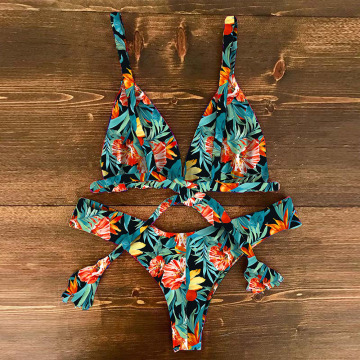 Ruffled Bikini Set 2020 Sexy Flounce Biquini Swimwear Women Swimming pants Swimsuit Floral Beachwear V-neck Bathing Suit