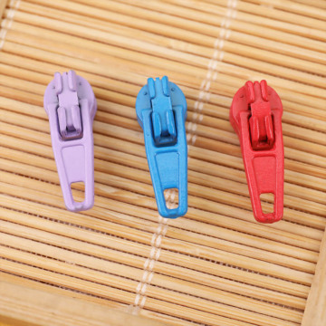20/50/100 Pieces 3# Auto-lock Metal Zipper Sliders Zipper Puller Head Slider for 3# Nylon Coil Zipper Garment Bag Accessories