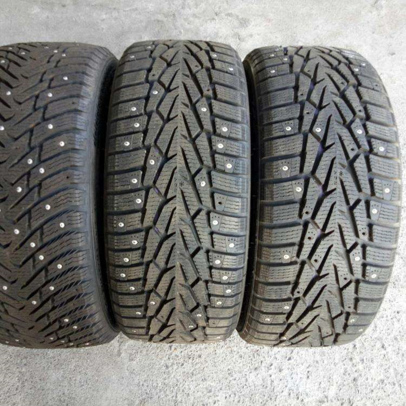 50 PCS Wheel Tire Studs Spikes Winter Lugs Screw Snow Ice Anti-Slip For Car Motorcycle SUV ATV Truck 7.7x10mm