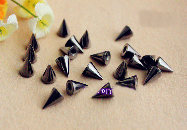 50pcs/Set 7x10mm Silver Cone Studs and Spikes for Clothes Screwback DIY Craft Cool Punk Garment Rivets for Leather /Bag/Shoes