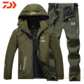 Daiwa for fishing suit men Spring Autumn thin fishing clothing Hooded sports Hiking fishing jacket outdoor clothes fishing wear