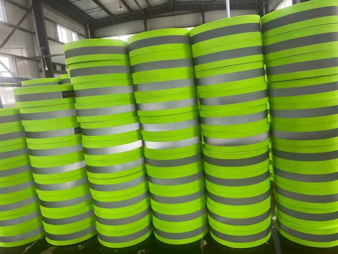 Reflective webbing