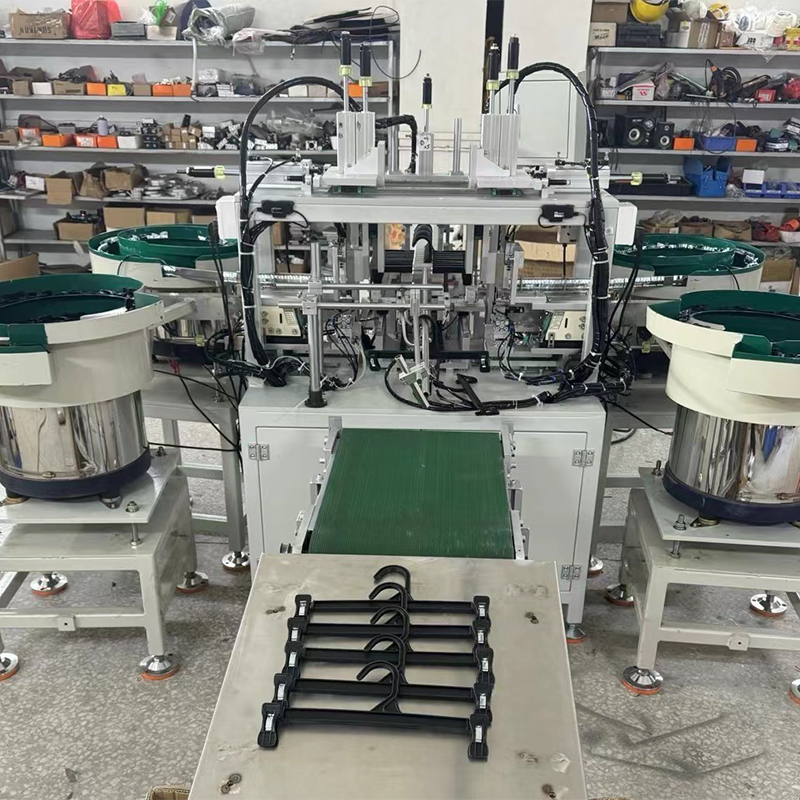 Plastic Hanger Making Machine