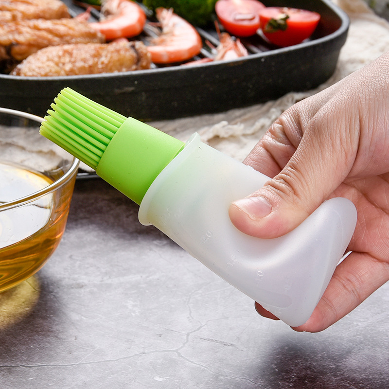 1Pcs Portable Silicone Oil Bottle With Brush Grill Oil Brushes Liquid Oil Pastry Baking BBQ Tools Kitchen Accessories Organizer