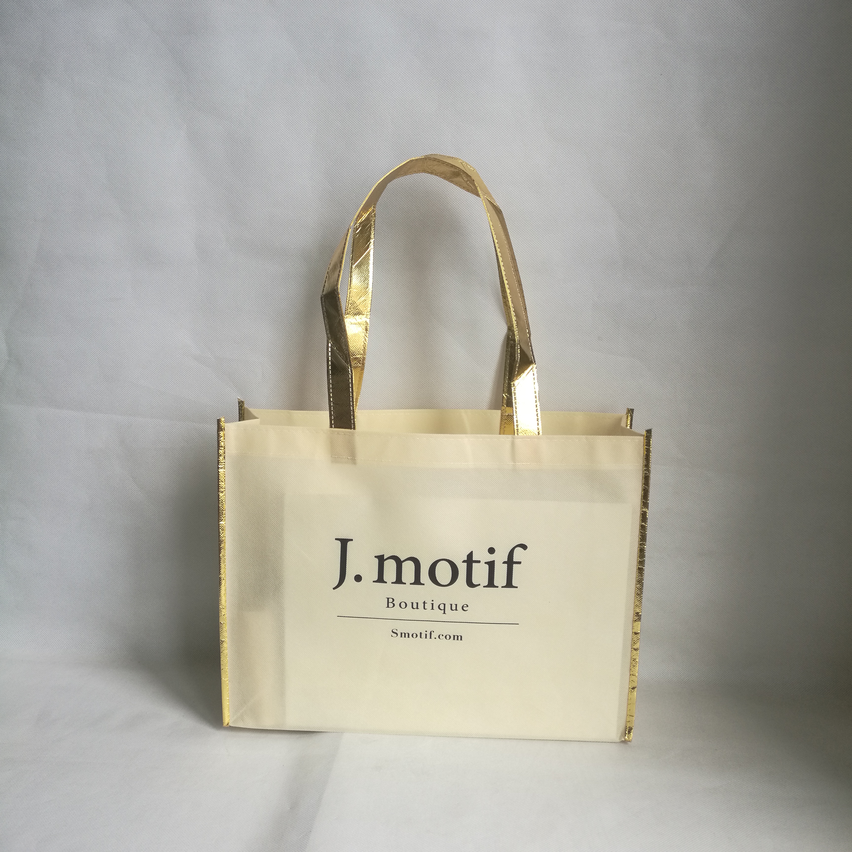 1000pcs/lot Beige Non Woven Fabric Shopping Bags with Gold Trim Folding Reusable Non Woven Promotional Bags for Trade Show/Gifts