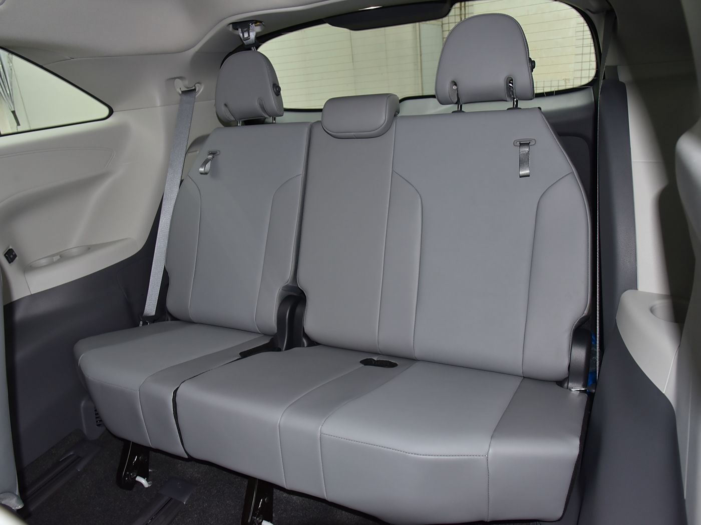 Granvia 2024 Smart Hybrid 2.5L 2WD Comfort Edition