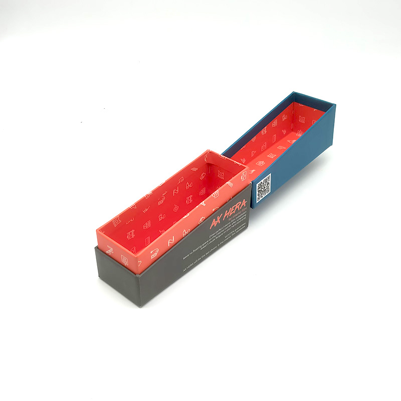Clamshell Box