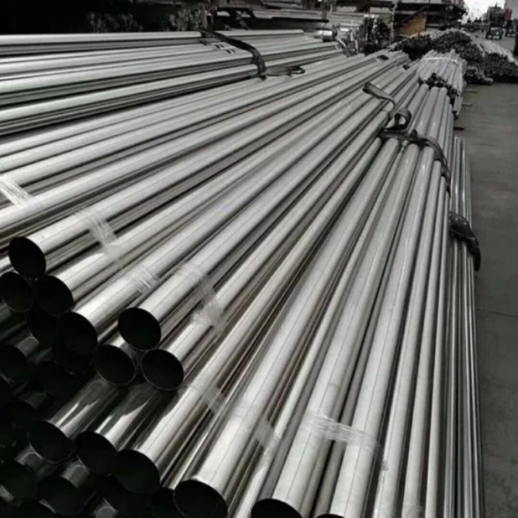 Stainless steel pipe