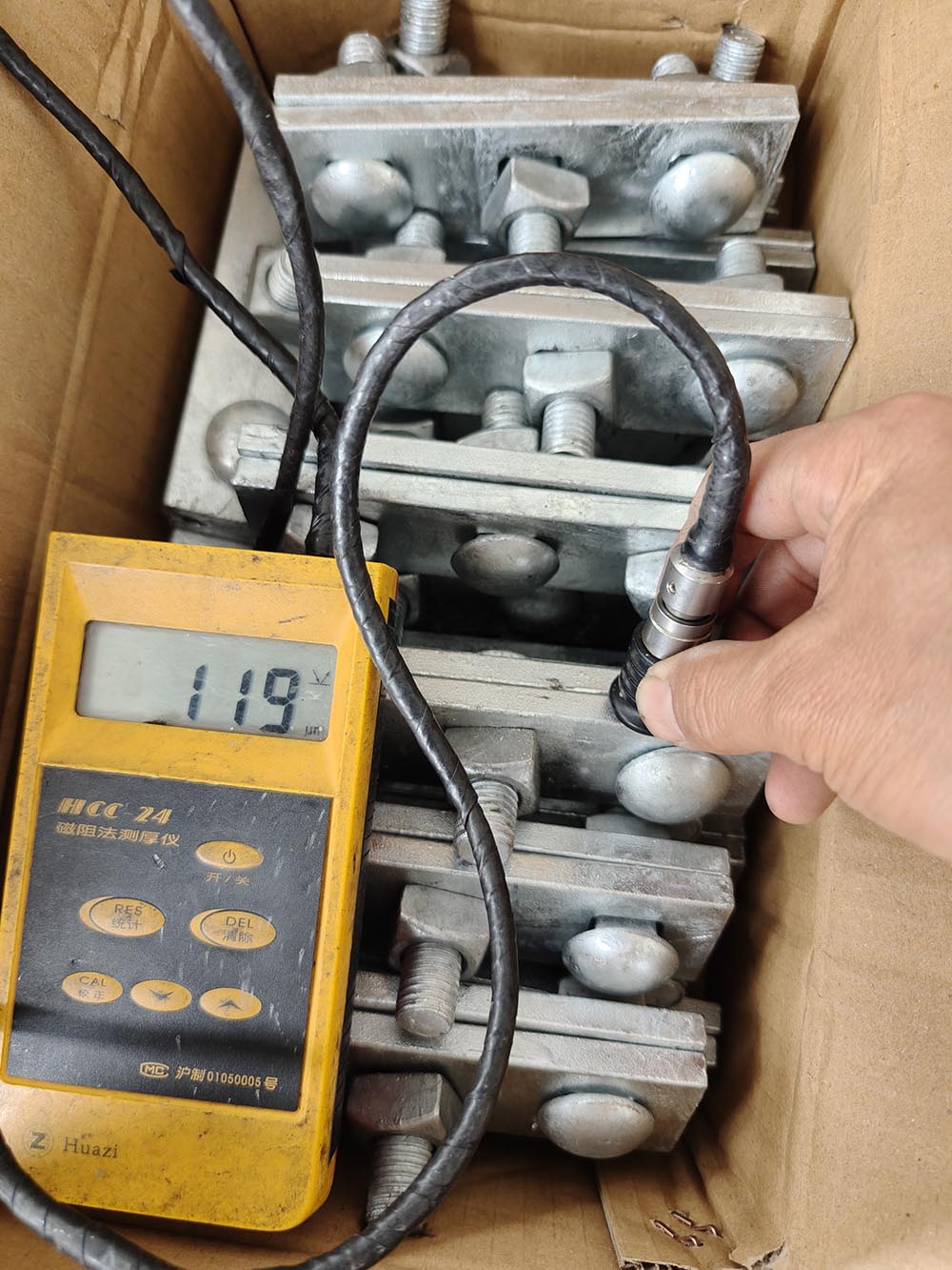 guy clamp mass order picture (3)