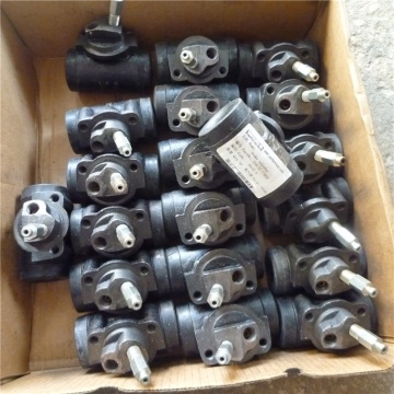 changlin PY165H grader 23B-32-11000 Brake Cylinder