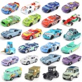 Disney Pixar Car 3 Lightning McQueen Racing Family Family 39 Jackson Storm Ramirez 1:55 Die Cast Metal Alloy Children's Toy Car