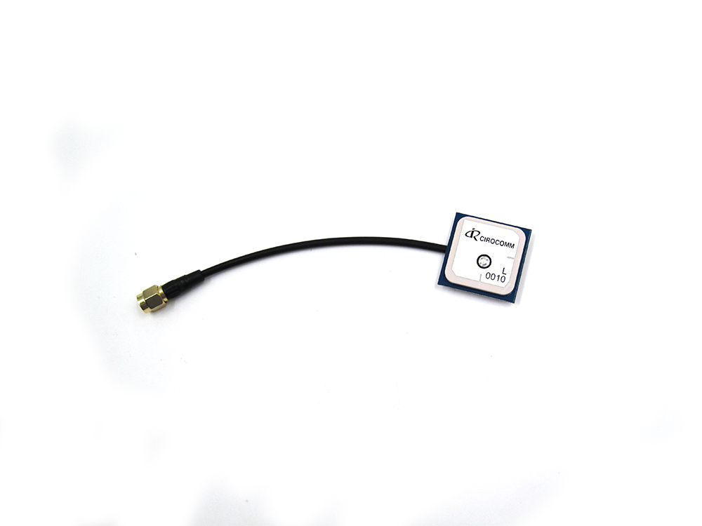 BEITIAN GPS+GLONASS antenna 32dB High Gain Cirocomm ceramic patch internal active antenna 28*28*5mm SMA male connector BA-0010