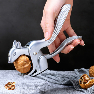 Creative Squirrel-shaped Nutcracker Walnut Cracker Pliers Nut Clips Multi-function Pecans Hazelnut Brazil Nut Tools KitchenLA468