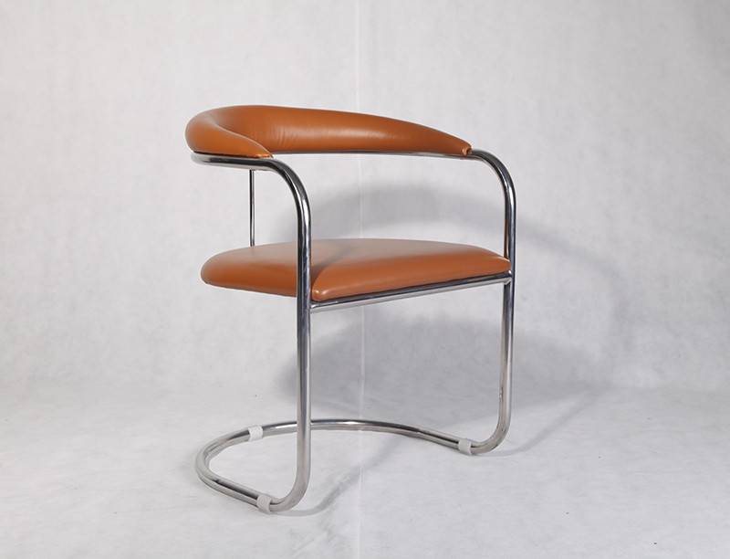 Anton_Lorenz_Thonet_Chair_replica