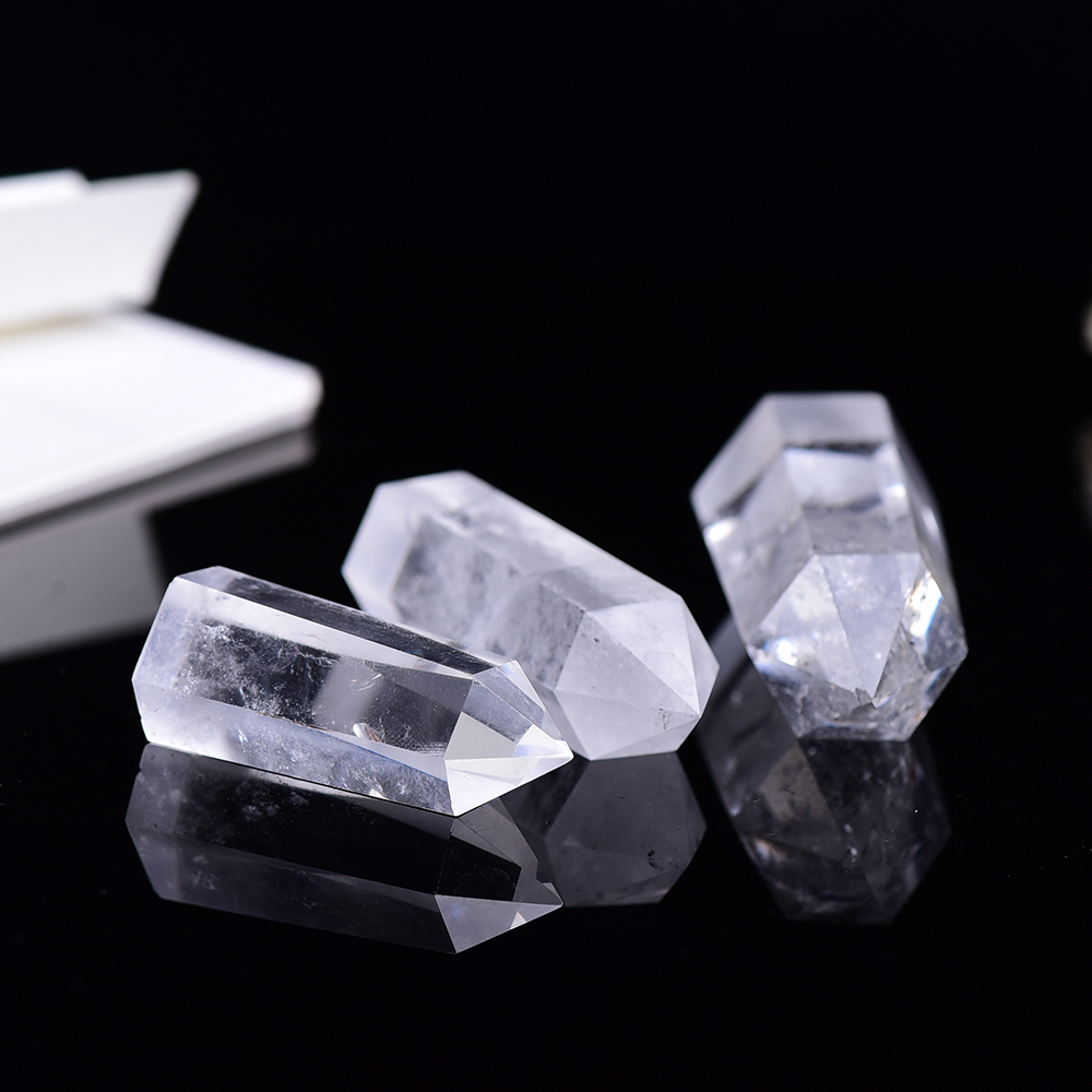 4-7cm 1pcs Natural clear quartz crystal single pointed column decor gifts Pendants Collectables