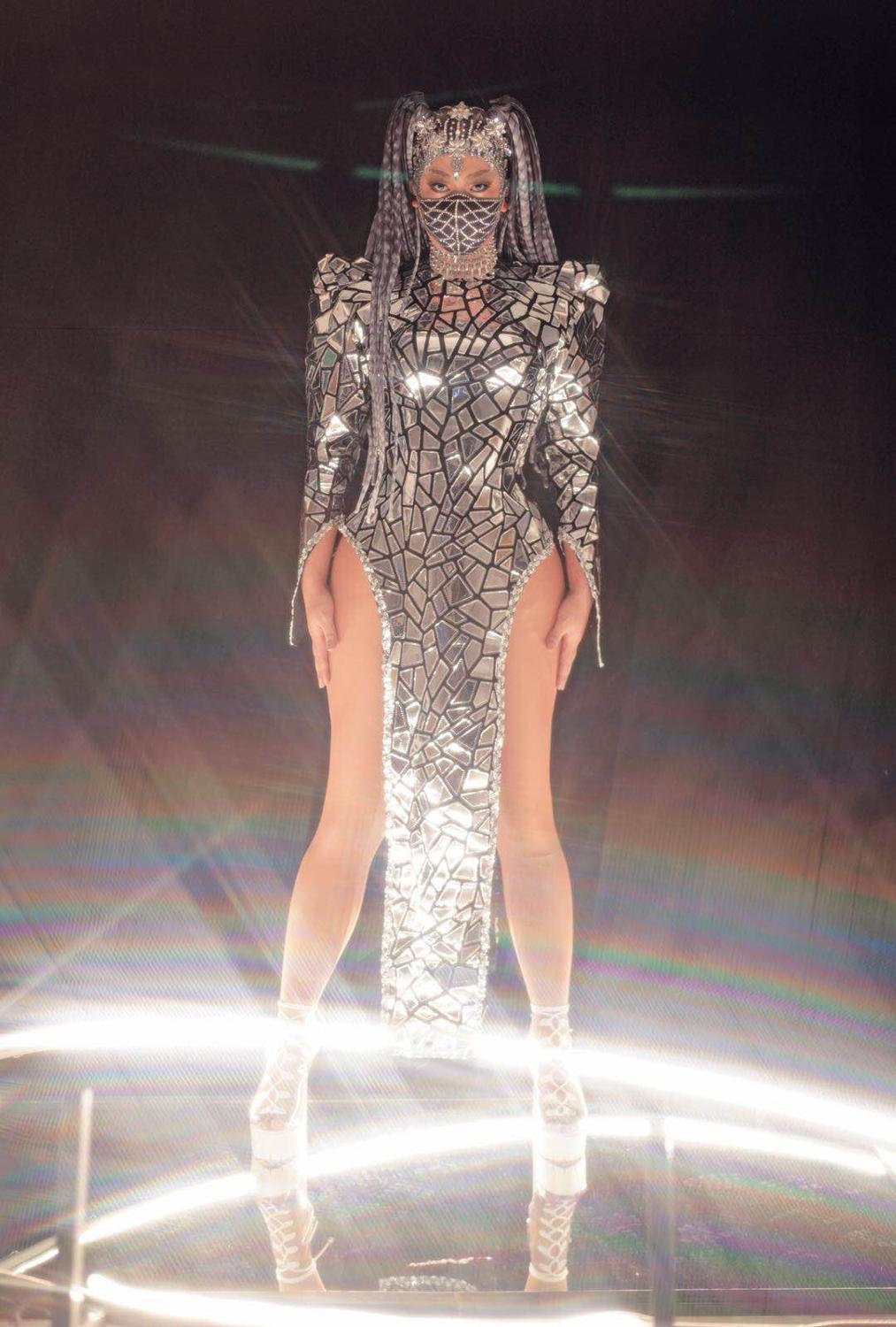 Nightclub Bar Reflective Costume Women Silver Laser Sequins Backless Slit Dress DJ Singer Dancer Performance Stage Wear
