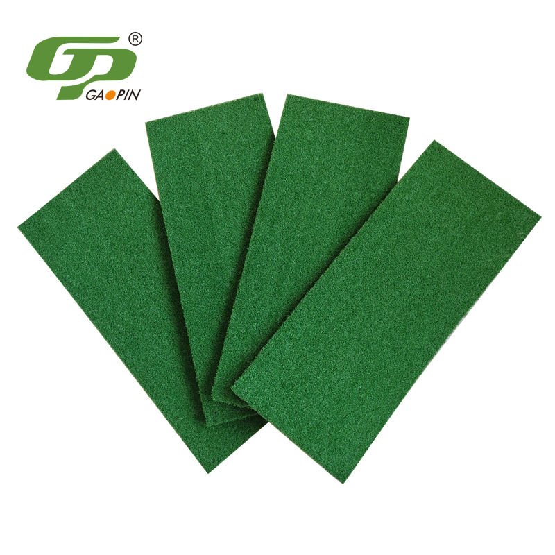 Customize Nylon Green Grass Mat Golf Hitting Turf Mini Golf Mat Golf Fairway Mat for Indoor Outdoor3