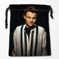 New Arrival Leonardo DiCaprio Drawstring Bags Print 18X22CM Soft Satin Fabric Resuable Storage Storage Clothes Bag Shoes Bags