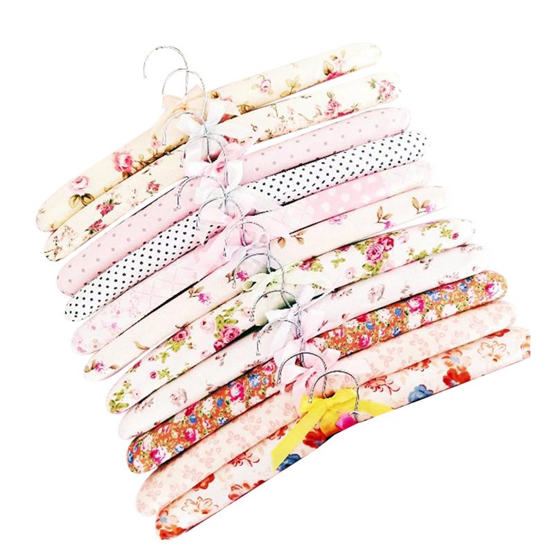 10pcs Coat hangers Flower Cloth Non-slip Wood Hangers Pastoral Cloth Hanger Non-Slip Clothes Hangers Drying Rack(Random Color)