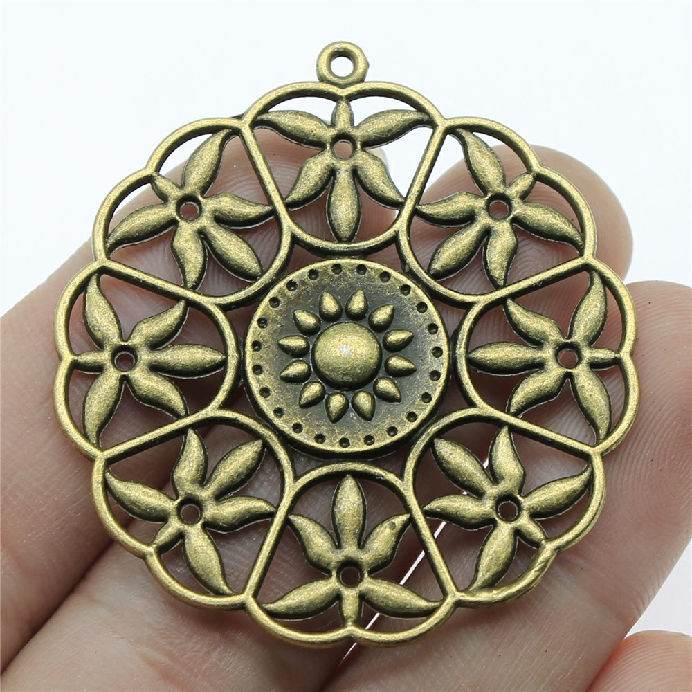 WYSIWYG 2pcs Round Flower Pendant Charms DIY Jewelry Making Jewelry Finding Antique Bronze Color 46x43mm