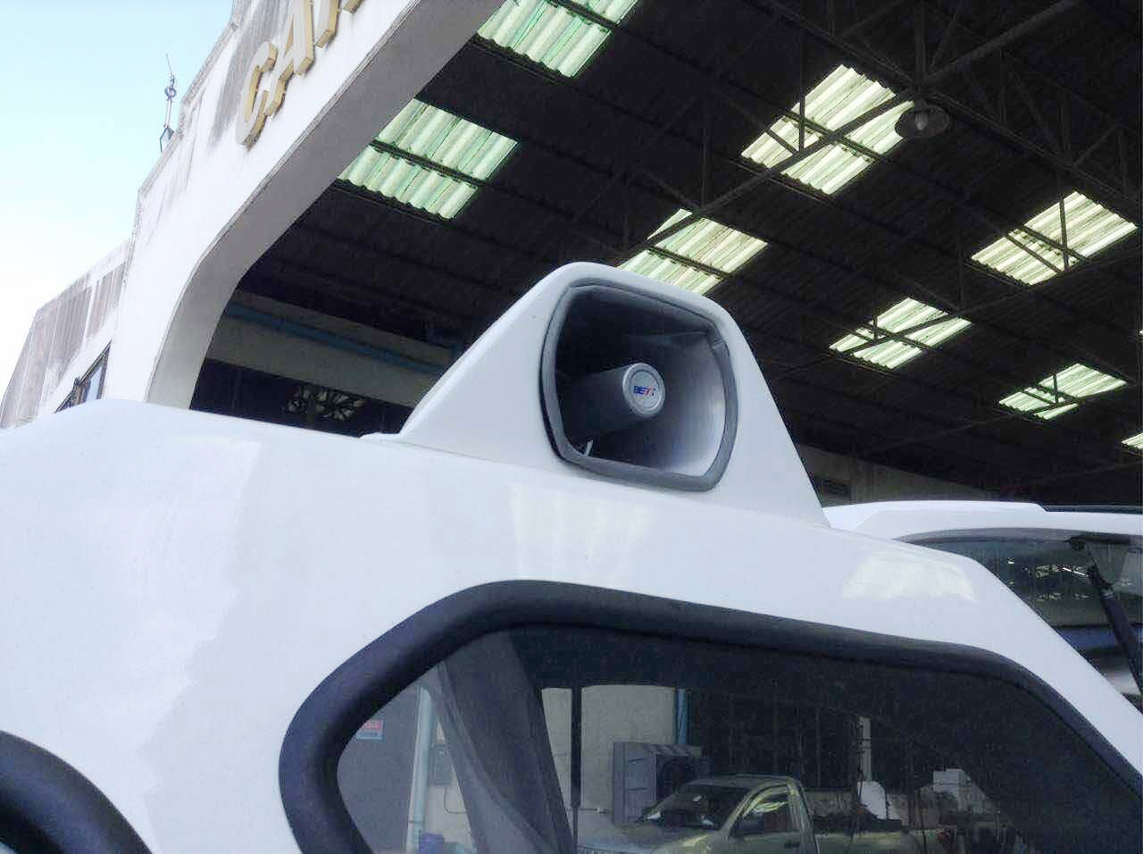 Horn speaker for car