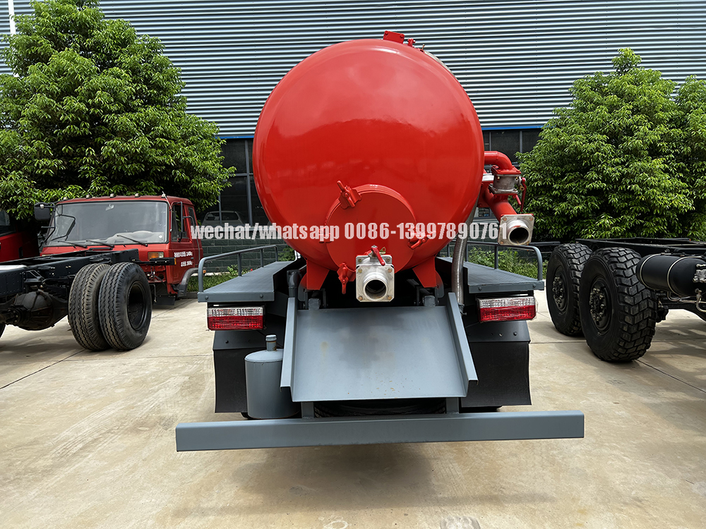seweage waste truck