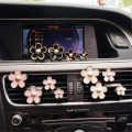 Chunmu 4pcs/set Car Air Freshener Car Perfume Diffuser Clip Car Auto Vent Freshener Essential Car Accessories / Ornaments