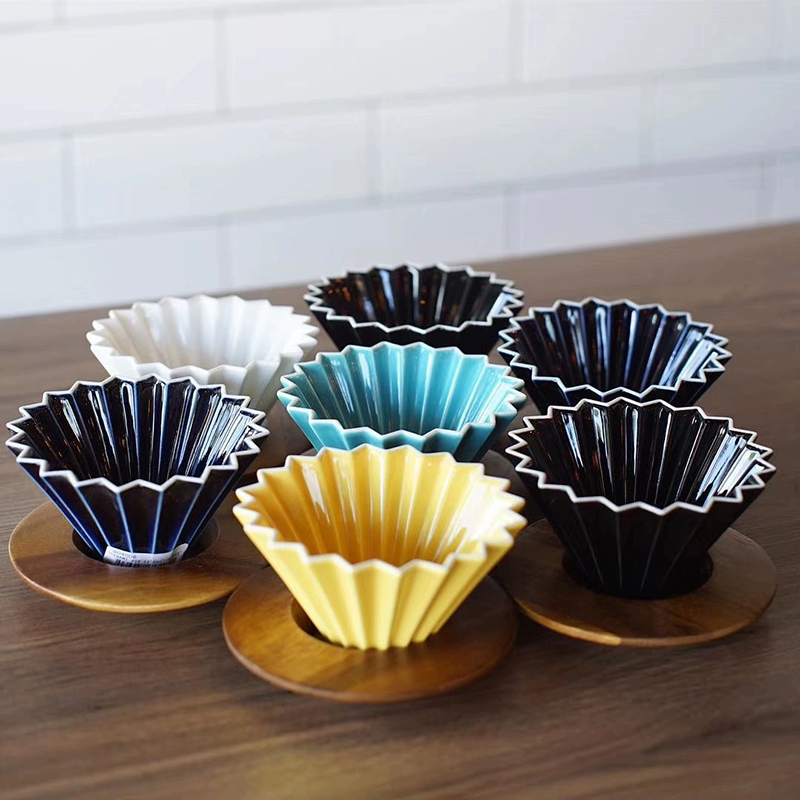 Wave Shape Coffee Filter Cup Ceramic Origami Hand Drip Pour Over Coffee Maker Holder V60 Funnel Dripper Coffee Brewer 4cup