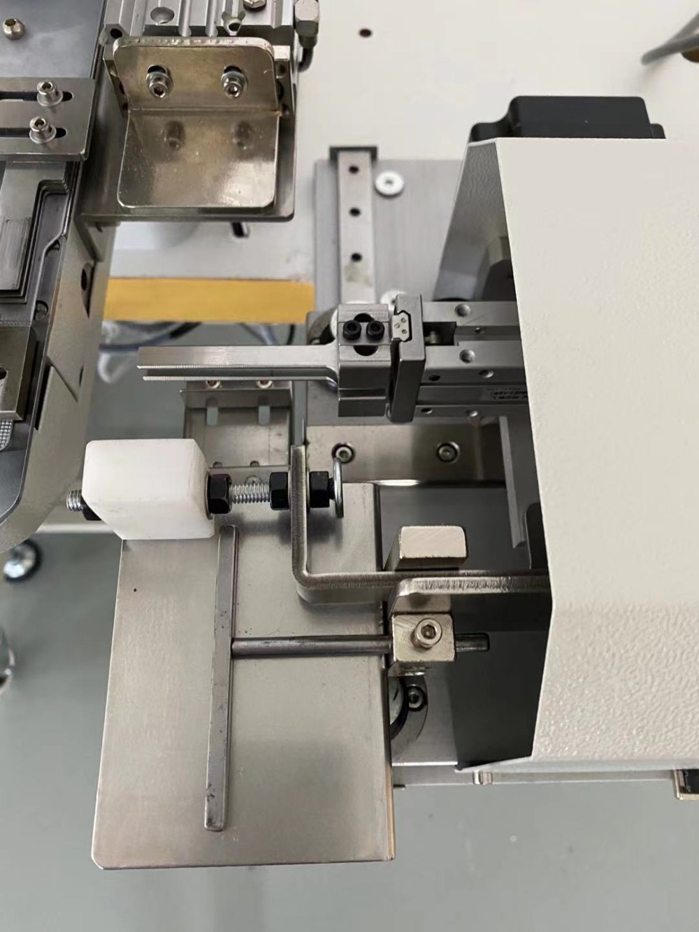 HM-430W Single Needle Automatic Computer Sewing Machine Flat-Bed with Core Engine Motor Components for Backpack Belts Making (5)