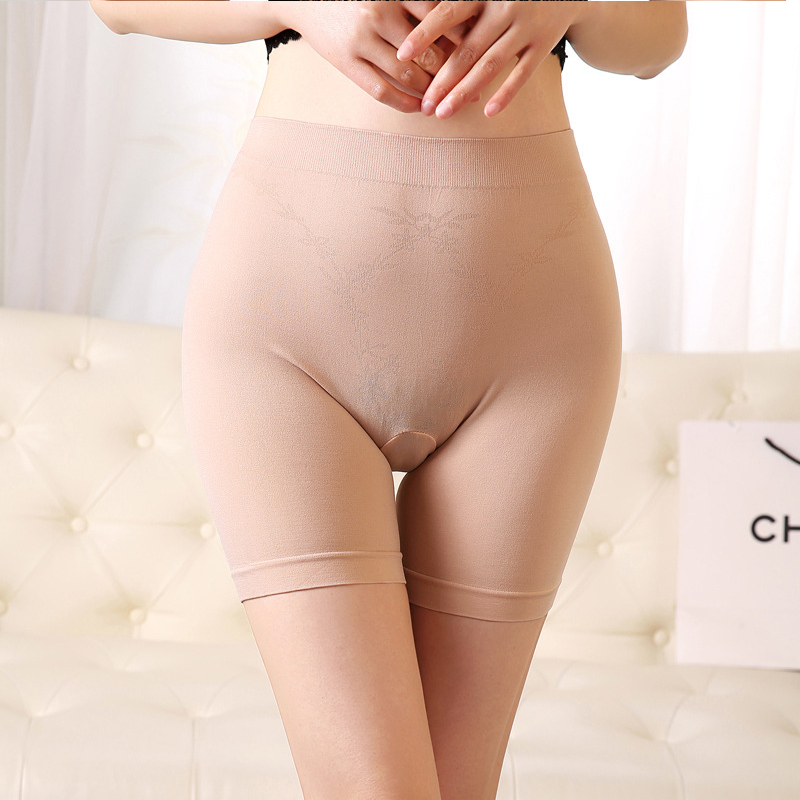 Large Size Women Seamless Safety Shorts Push Up Hips and Buttocks High Waist Plus Size Safety Shorts Pants Shorts Under Skirt